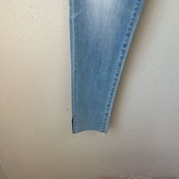 NWT Adriano Goldschmied Women’s Jeans - Picture 3 of 9